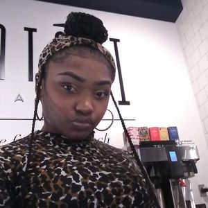 Meet your Posher, Shalena